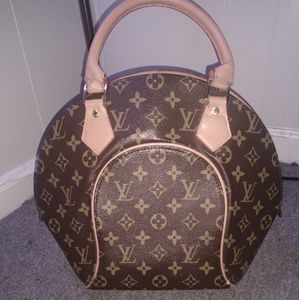Louis Vuitton Ellipse Bag